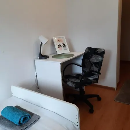 Ochota Forest 招待所 *