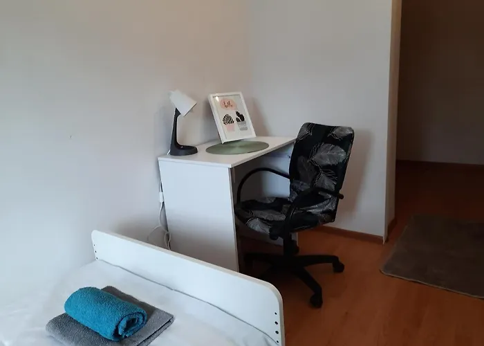 Ochota Forest Guest house *