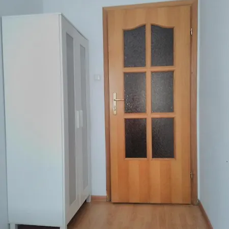 بيت ضيافة Ochota Forest *