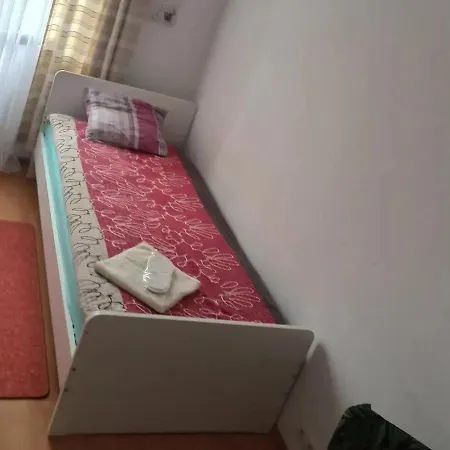 Ochota Forest بيت ضيافة